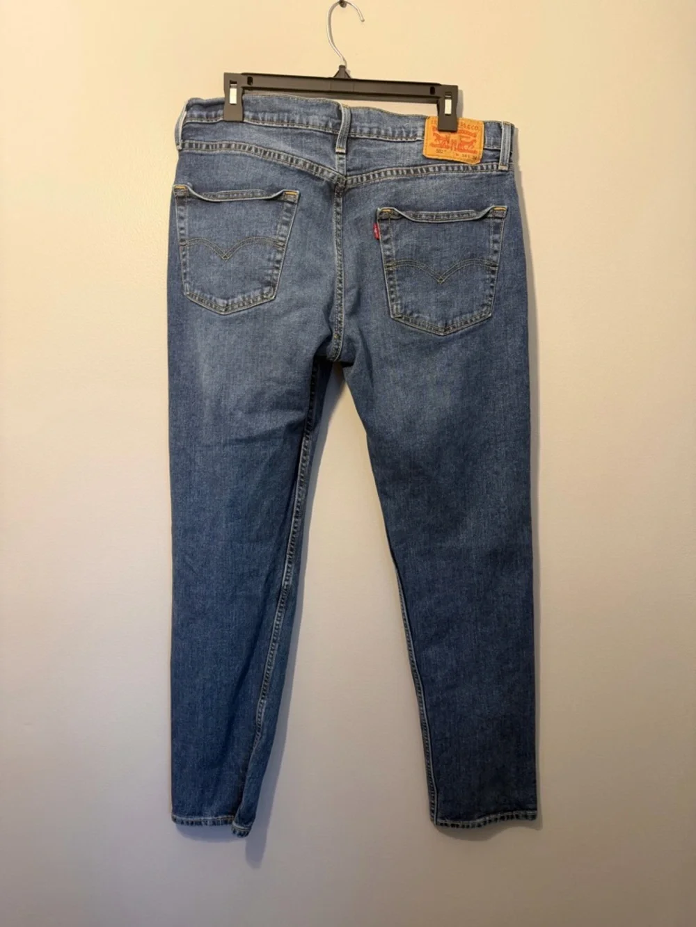 Levi's Men's Straight Jeans - Light Blue with Tan Patch - Picture 3 of 4